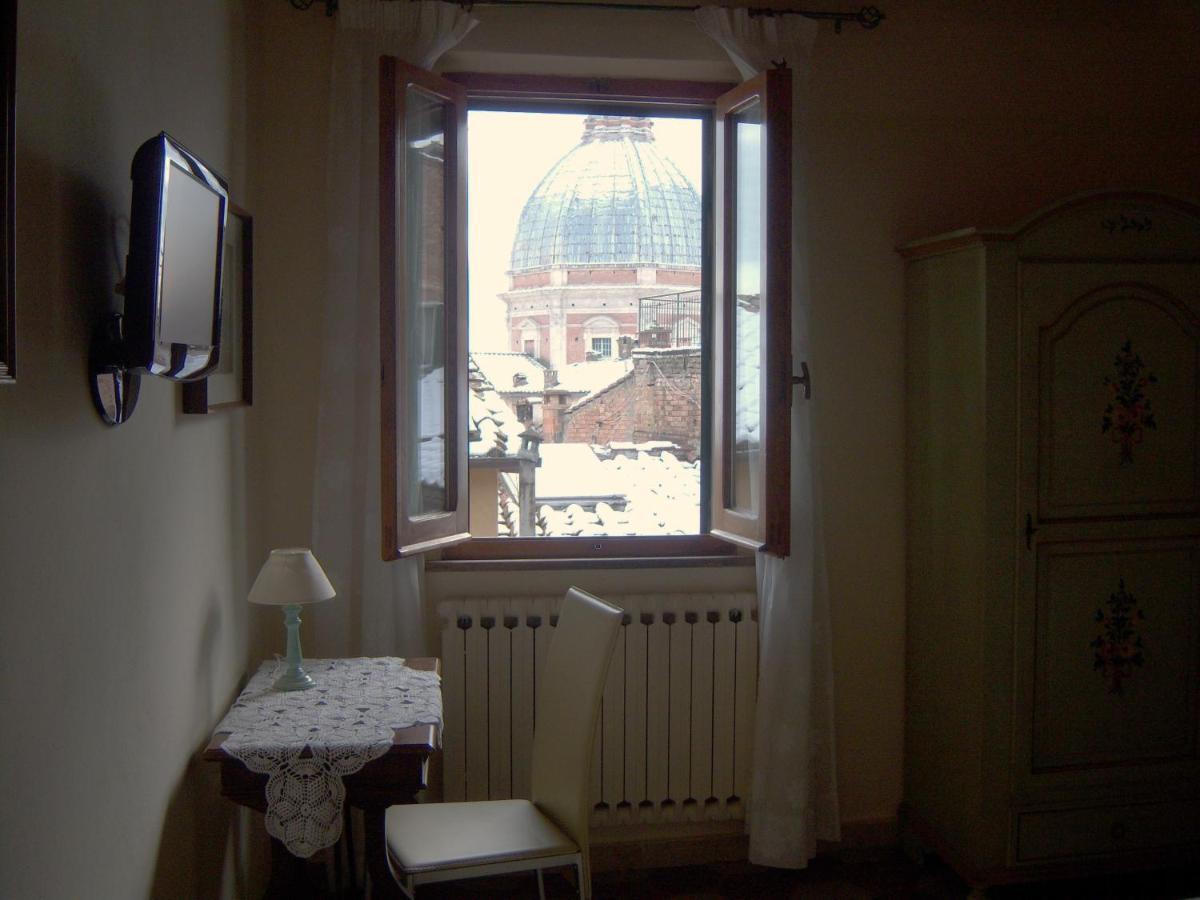 B&B Dei Rossi Siena Exterior photo